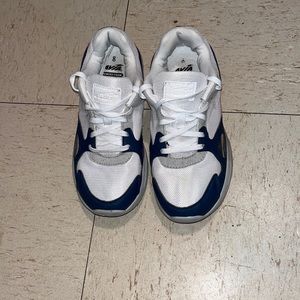 Avia Walking/ Working shoes